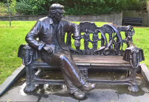 Conversation with Spike, John Somerville, Stephens Gardens, Finchley