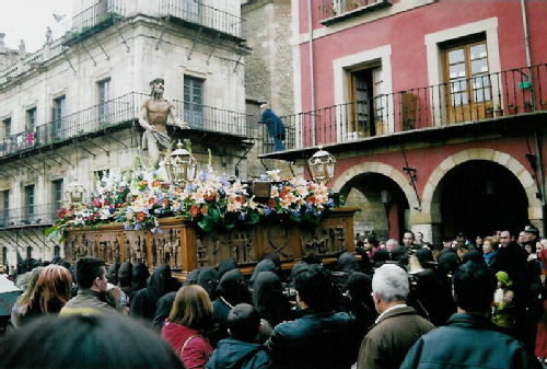 Leon procession 4